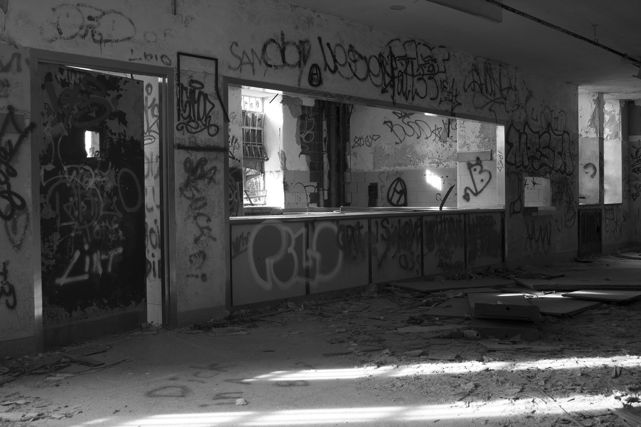 The upper floor cafeteria.